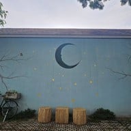 บรรยากาศ green moon cafe & bistro