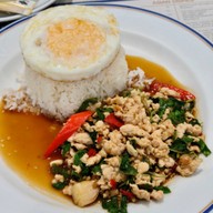 เมนูของร้าน ถูกและดี ศรีนครินทร์