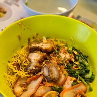 จังโก้บะหมี่เกี๊ยวคอนแวนต์