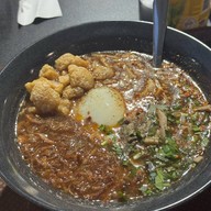 เฮียตู้ ยอปู ก๋วยจั๊บญวณ The glass market bangna