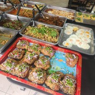 เมนูของร้าน ข้าวแกง เจ๊หล้า