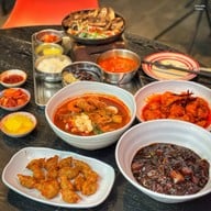 Jaguemsong จากึมซอง  Sukhumvit