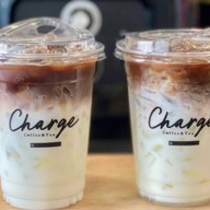 Charge.coffee เลียบคลองสอง ซาฟารีเวริล์
