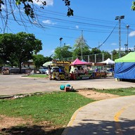 บรรยากาศ ตลาดริมบึงแก่นนคร