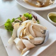 เมนูของร้าน Laemcharoen Seafood ระยอง