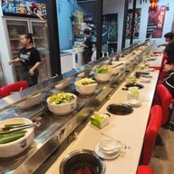 บรรยากาศ สามก๊กสุกี้ บ็อกซ์เปส รัชโยธิน