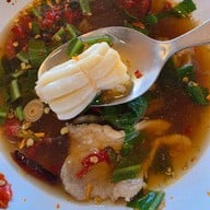 บ้านป้าหนู เนื้อตุ๋น หมูตุ๋น สี่แยกไฟแดงอุทยานหินเขางู