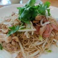 ราดหน้าเชฟเถื่อน (ฮั้งเซง ) เลียบคลองสอง