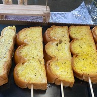 ปังปิ้งปังย่างเนย