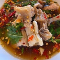 บ้านป้าหนู เนื้อตุ๋น หมูตุ๋น สี่แยกไฟแดงอุทยานหินเขางู