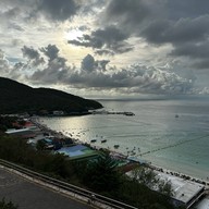 จุดชมวิวหาดตาแหวน