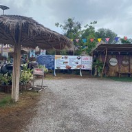 ร้านโค้งน้ำ บ้านแหลม