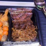 Silom Village สุขุมวิท 31