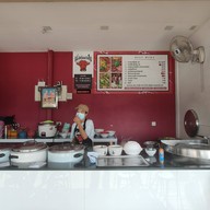 ก๋วยเตี๋ยวเนื้อตุ๋นนางใน สาขาเทิดราชัน