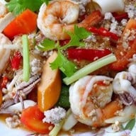 รักษ์ยิ้ม ยำแซ่บ (เจ้าเก่า) บ้านสวน