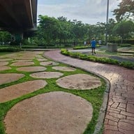 สวนวัชราภิรมย์