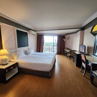 First Pacific Cirrus Hotel พัทยากลาง