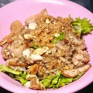 ก๋วยเตี๋ยวคั่วไก่ป้าเพียร