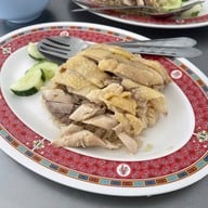 ข้าวมันไก่นายโฮ