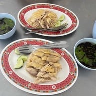 ข้าวมันไก่นายโฮ