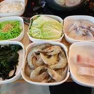 ชาบูไนน์บุฟเฟ่ต์ กาดน้ำทองน่าน