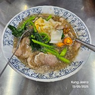 เมนูของร้าน ราดหน้าคนแซ่จัง นวลจันทร์