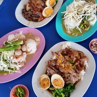 เมนูของร้าน พารวย ข้าวขาหมู ขนมจีน บุฟเฟ่ต์ สาขา 1