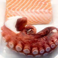 Yokina Izakaya (โยกินะ อิซาคายะ)