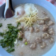 กาแฟรถเหลือง สาขา1 หอนาฬิกา