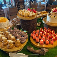 Trader Vic's โรงแรมอนันตรา กรุงเทพฯ  ริเวอร์ไซด์ รีสอร์ท แอนด์ สปา