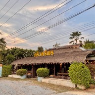 ครัวศรีพร สี่แยกไพศาลี