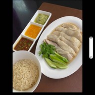 จักรวาลข้าวมันไก่