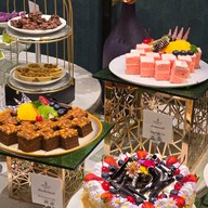 ห้องอาหารเปรมประชากร โรงแรม มิราเคิล แกรนด์ คอนเวนชั่น