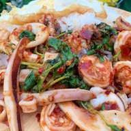 กลิ่นกะเพรา ตามสั่ง (ฟ้าฮ่าม)