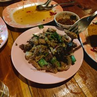 เมนูของร้าน ร้านลาบแจ้บ ๆ กุ้งเป็นใต๋แข่น