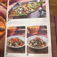 ParaThai Queensbay Mall