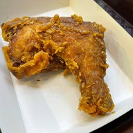 HOT STAR Large Fried Chicken Thailand - Asiatique The Riverfront