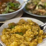 เลิศรส (ใต้ร่มมะเฟือง)