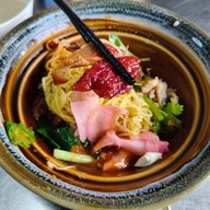 ก๋วยเตี๋ยวเป็ดหม้อดิน