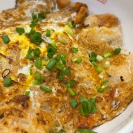 แอนคั่วไก่ บรรทัดทอง