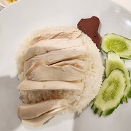 ไก่ย้อย ข้าวมันไก่ & ขาหมูท่านลอร์ด เซ็นทรัลลาดพร้าว ชั้น 4