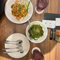 ParaThai Queensbay Mall