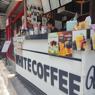 หน้าร้าน White Coffee