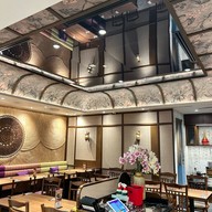 ParaThai Queensbay Mall