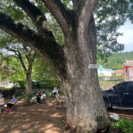 อั๋น สโลบาร์ ร้านกาแฟในสุสาน เขาฉลาด