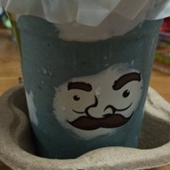 Jones' Salad ลาวิลล่าอารีย์ La Villa Ari