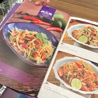 ParaThai Queensbay Mall