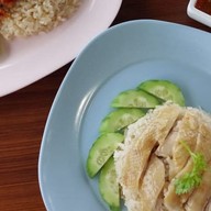 ข้าวมันไก่แม่จินดา ศรีสุนทร
