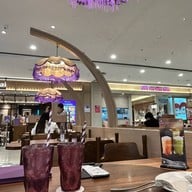 ParaThai Queensbay Mall