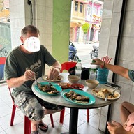 Goh Thew Chik Hainan Chicken Rice